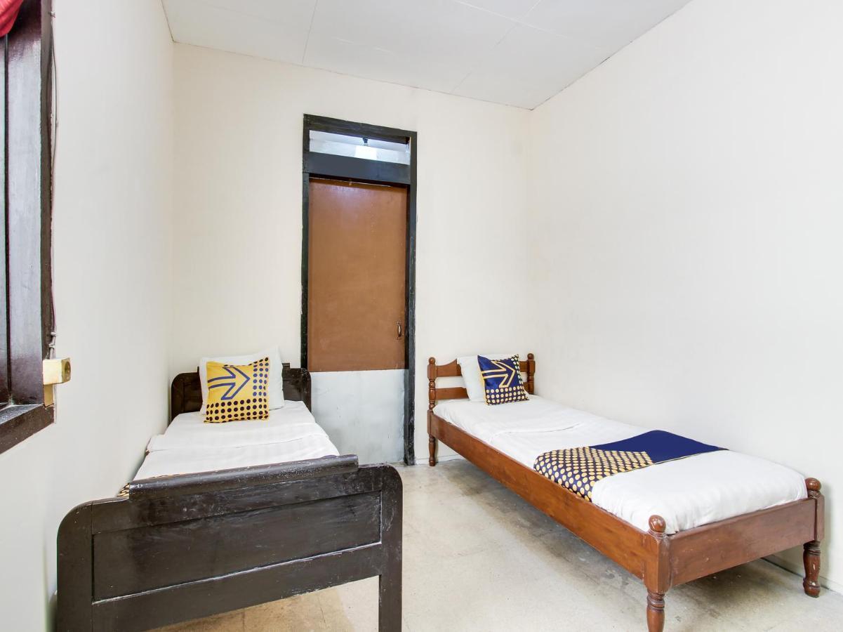 Spot On 91908 Wigati Hotel Surakarta (Solo)